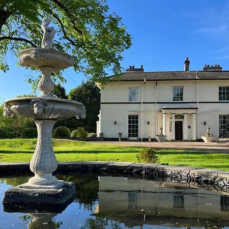 Highfield Hall Mold Bagian luar foto