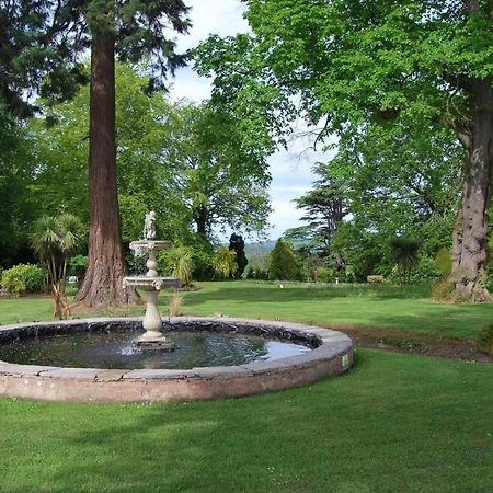 Highfield Hall Mold Bagian luar foto