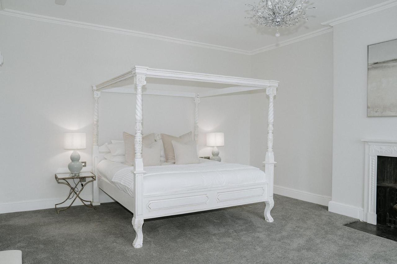 Highfield Hall Mold Bagian luar foto